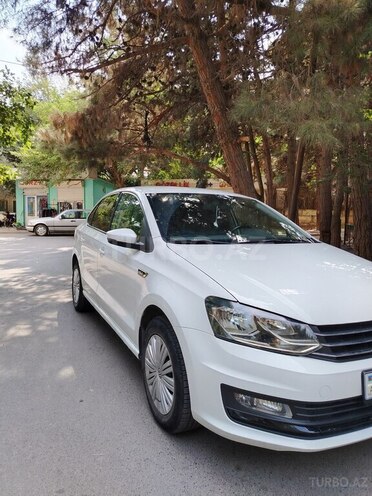 Volkswagen Polo 2019, 103,500 km - 1.6 l - Bakı
