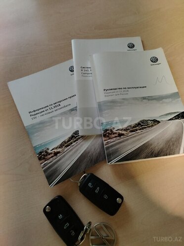 Volkswagen Polo 2019, 103,500 km - 1.6 l - Bakı