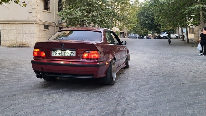 BMW 325 1996, 296,000 km - 2.5 l - Bakı