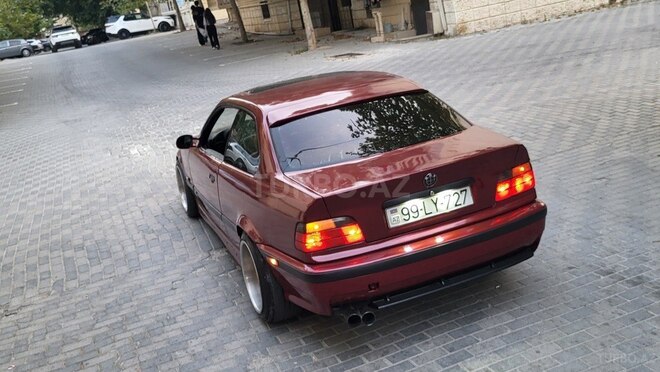 BMW 325 1996, 296,000 km - 2.5 l - Bakı