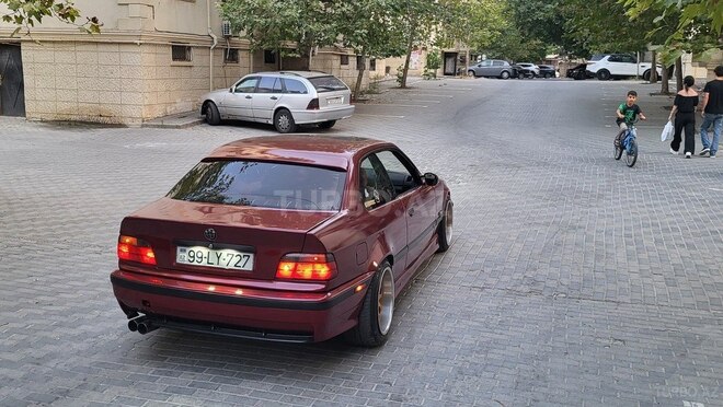 BMW 325 1996, 296,000 km - 2.5 l - Bakı