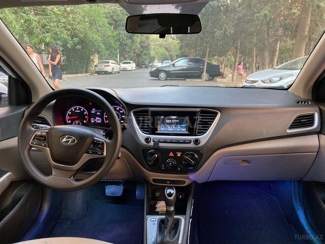 Hyundai Accent 2021, 91,000 km - 1.6 l - Bakı