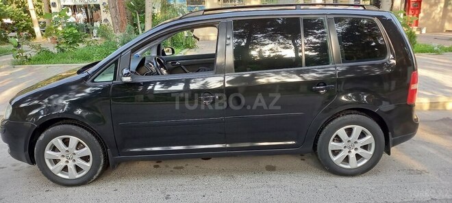 Volkswagen Touran 2023, 450,000 km - 2.0 l - Şirvan