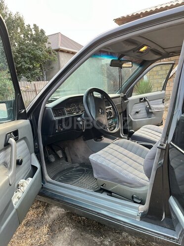 Mercedes 190 1990, 424,931 km - 2.0 l - Göyçay