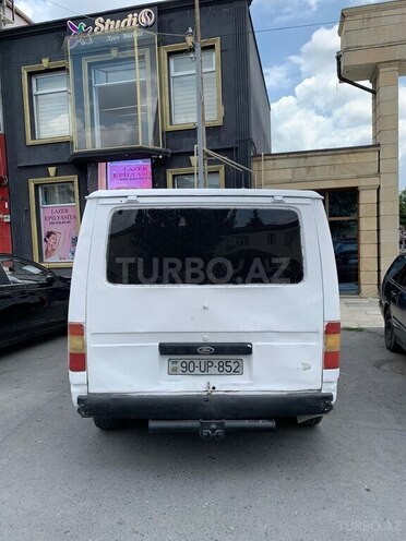 Ford Transit 1996, 552,000 km - 2.5 l - Zaqatala