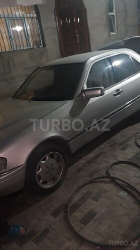 Mercedes C 180 1995, 300,000 km - 1.8 l - Bakı