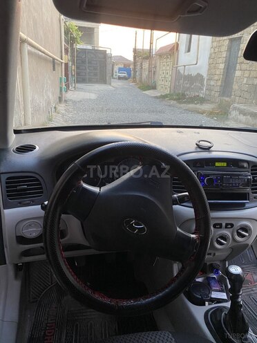 Hyundai Accent 2006, 400,000 km - 1.4 l - Bakı