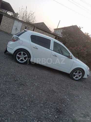 Opel Astra 2009, 285,000 km - 1.4 l - Salyan