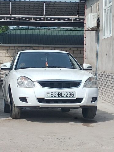 LADA (VAZ) Priora 2013, 270,000 km - 1.6 л - Salyan