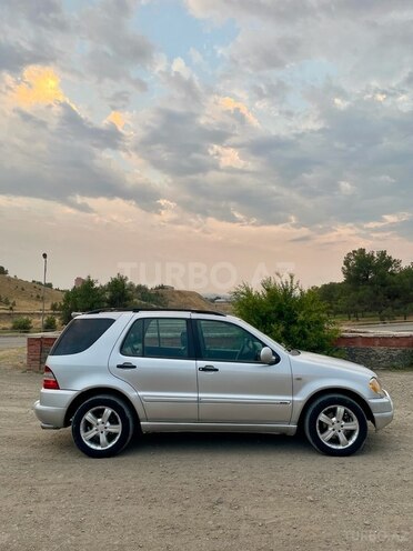 Mercedes ML 320 4MATIC 1999, 287,000 km - 3.2 l - Gəncə