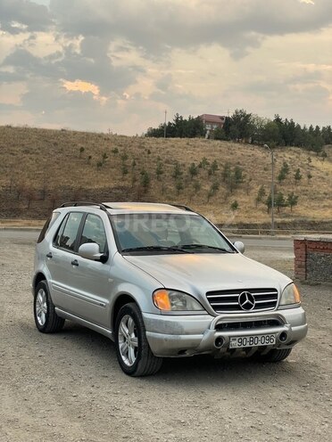 Mercedes ML 320 4MATIC 1999, 287,000 km - 3.2 l - Gəncə