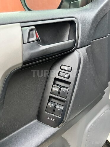 Toyota Land Cruiser Prado 2011, 300,000 km - 2.7 l - Şəki