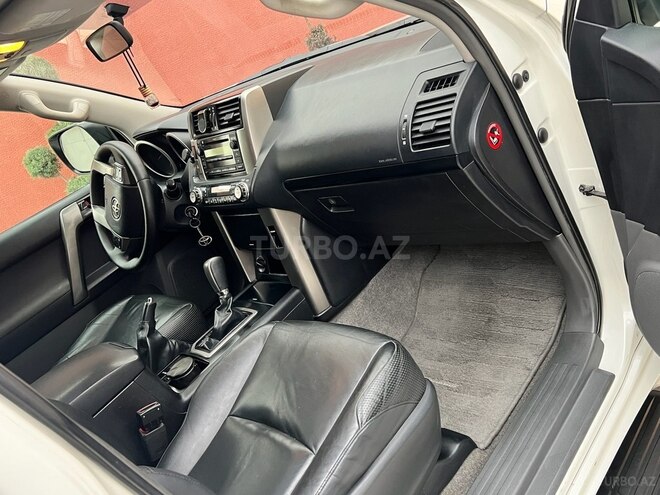Toyota Land Cruiser Prado 2011, 300,000 km - 2.7 l - Şəki