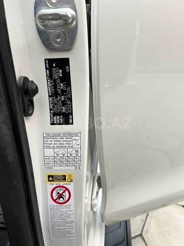 Toyota Land Cruiser Prado 2011, 300,000 km - 2.7 l - Şəki
