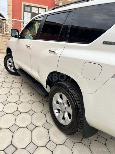 Toyota Land Cruiser Prado 2011, 300,000 km - 2.7 l - Şəki