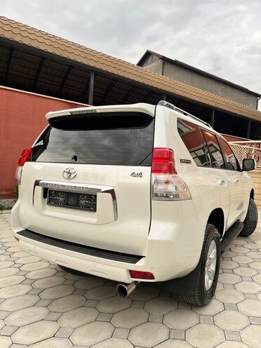Toyota Land Cruiser Prado 2011, 300,000 km - 2.7 l - Şəki