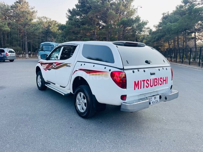 Mitsubishi L200 2011, 274,000 km - 2.5 l - Xırdalan