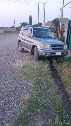 Mitsubishi Pajero io 2002, 268,541 km - 2.0 л - Quba