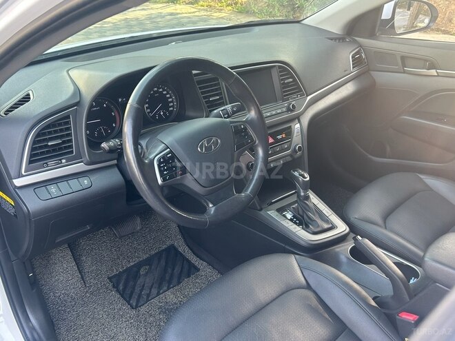 Hyundai Avante 2017, 173,000 km - 1.6 l - Bakı