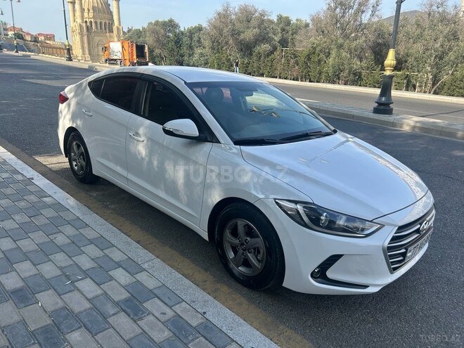 Hyundai Avante 2017, 173,000 km - 1.6 l - Bakı