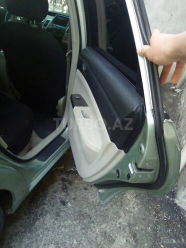 Toyota Prius 2007, 327,028 km - 1.5 l - Salyan