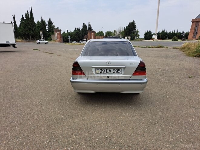 Mercedes C 220 d 1999, 326,000 km - 2.2 l - Bakı
