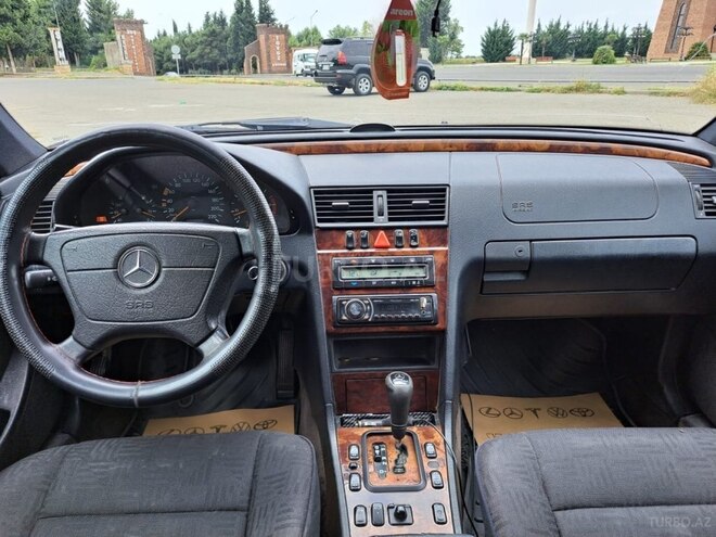 Mercedes C 220 d 1999, 326,000 km - 2.2 l - Bakı
