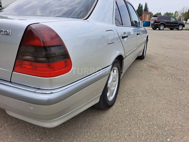 Mercedes C 220 d 1999, 326,000 km - 2.2 l - Bakı