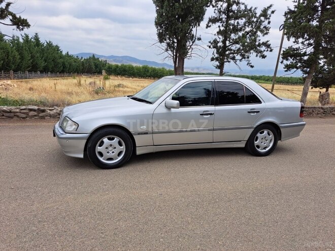 Mercedes C 220 d 1999, 326,000 km - 2.2 l - Bakı