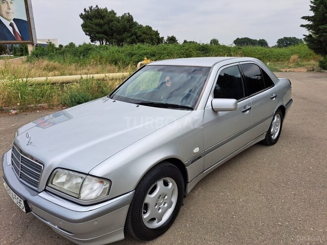 Mercedes C 220 d 1999, 326,000 km - 2.2 l - Bakı
