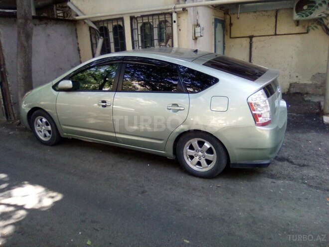 Toyota Prius 2007, 327,028 km - 1.5 l - Salyan