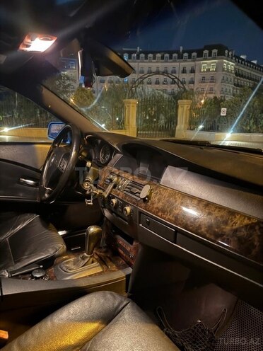 BMW 530 2004, 306,000 km - 3.0 l - Bakı