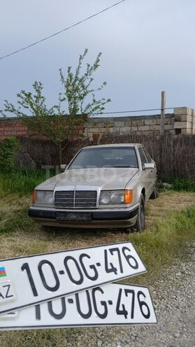 Mercedes E 200 d 1993, 319,000 km - 2.0 l - Kürdəmir