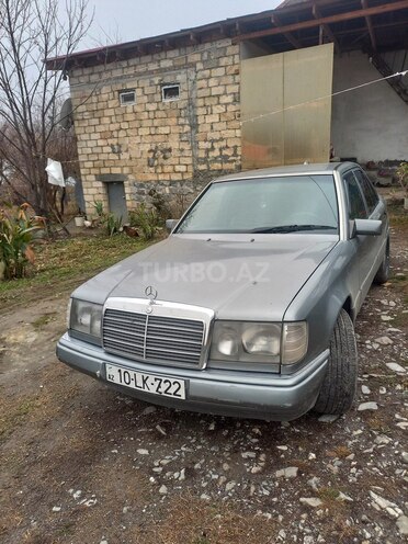 Mercedes E 200 d 1993, 185,498 km - 2.0 л - Şəki