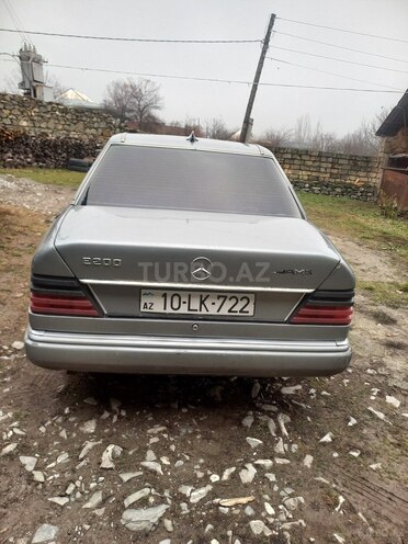 Mercedes E 200 d 1993, 185,498 km - 2.0 л - Şəki