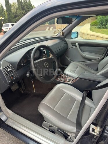 Mercedes C 200 1999, 300,000 km - 2.0 l - Şamaxı