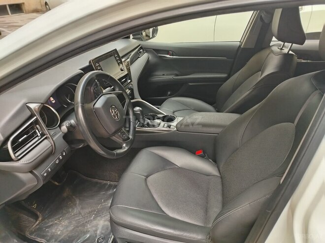 Toyota Camry 2022, 13,900 km - 2.5 л - Bakı