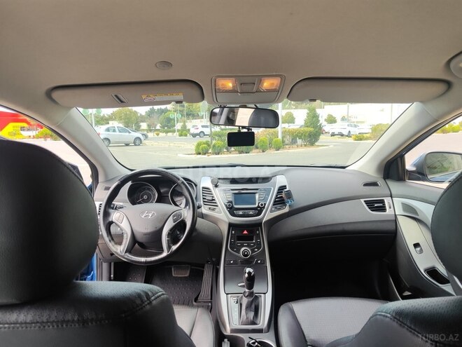 Hyundai Elantra 2015, 117,000 km - 1.6 л - Bakı