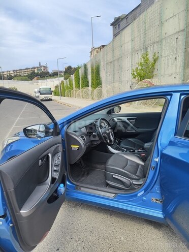 Hyundai Elantra 2015, 117,000 km - 1.6 л - Bakı