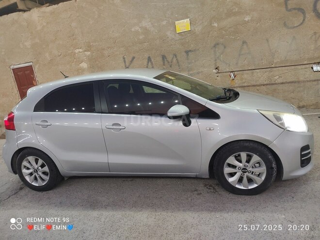 Kia Rio 2015, 390,000 km - 1.1 l - Bakı