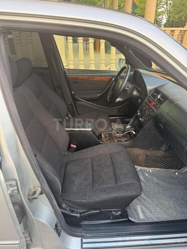 Mercedes C 220 d 1998, 550,013 km - 2.2 л - Yevlax