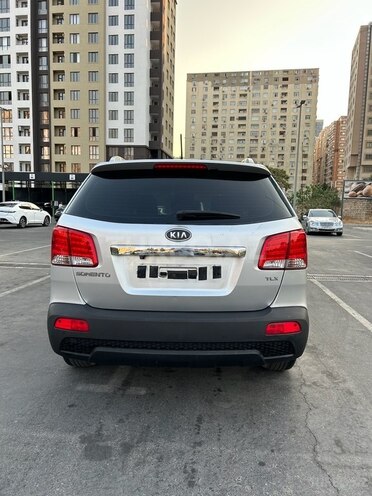 Kia Sorento 2011, 187,500 km - 2.0 l - Bakı