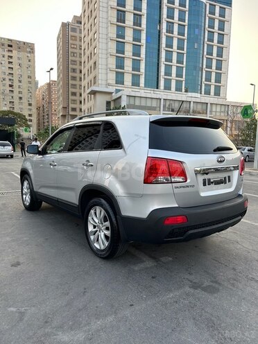 Kia Sorento 2011, 187,500 km - 2.0 l - Bakı