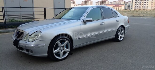 Mercedes E 270 2002, 500,000 km - 2.7 l - Sumqayıt