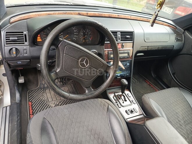 Mercedes C 240 1999, 194,000 km - 2.4 l - Bakı