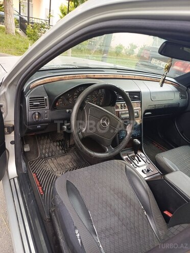 Mercedes C 240 1999, 194,000 km - 2.4 l - Bakı