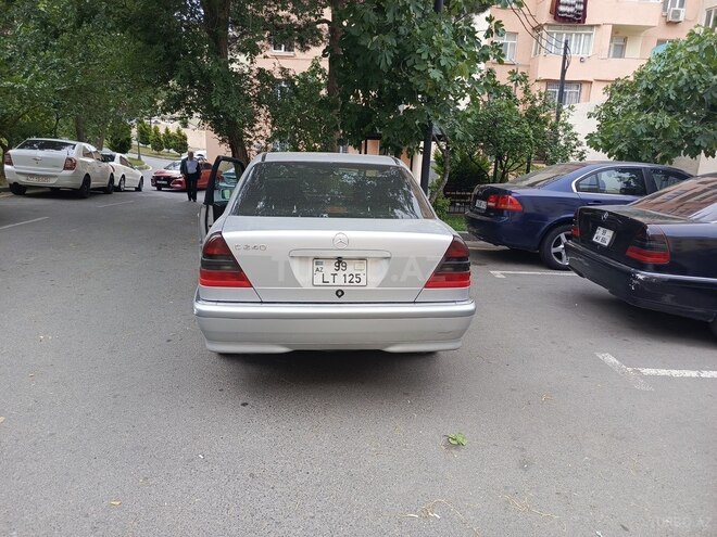 Mercedes C 240 1999, 194,000 km - 2.4 l - Bakı