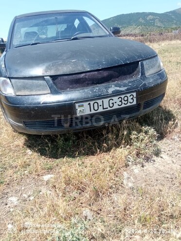 Volkswagen Passat 1998, 150,000 km - 1.8 л - Şəki
