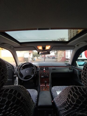 Mercedes E 200 1999, 250,000 km - 2.0 l - Bakı