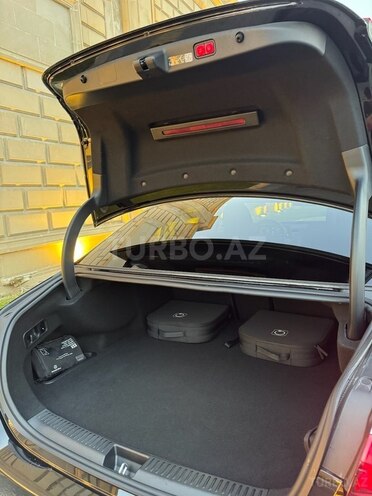 Mercedes E 300 e 2023, 10,850 km - 2.0 л - Bakı